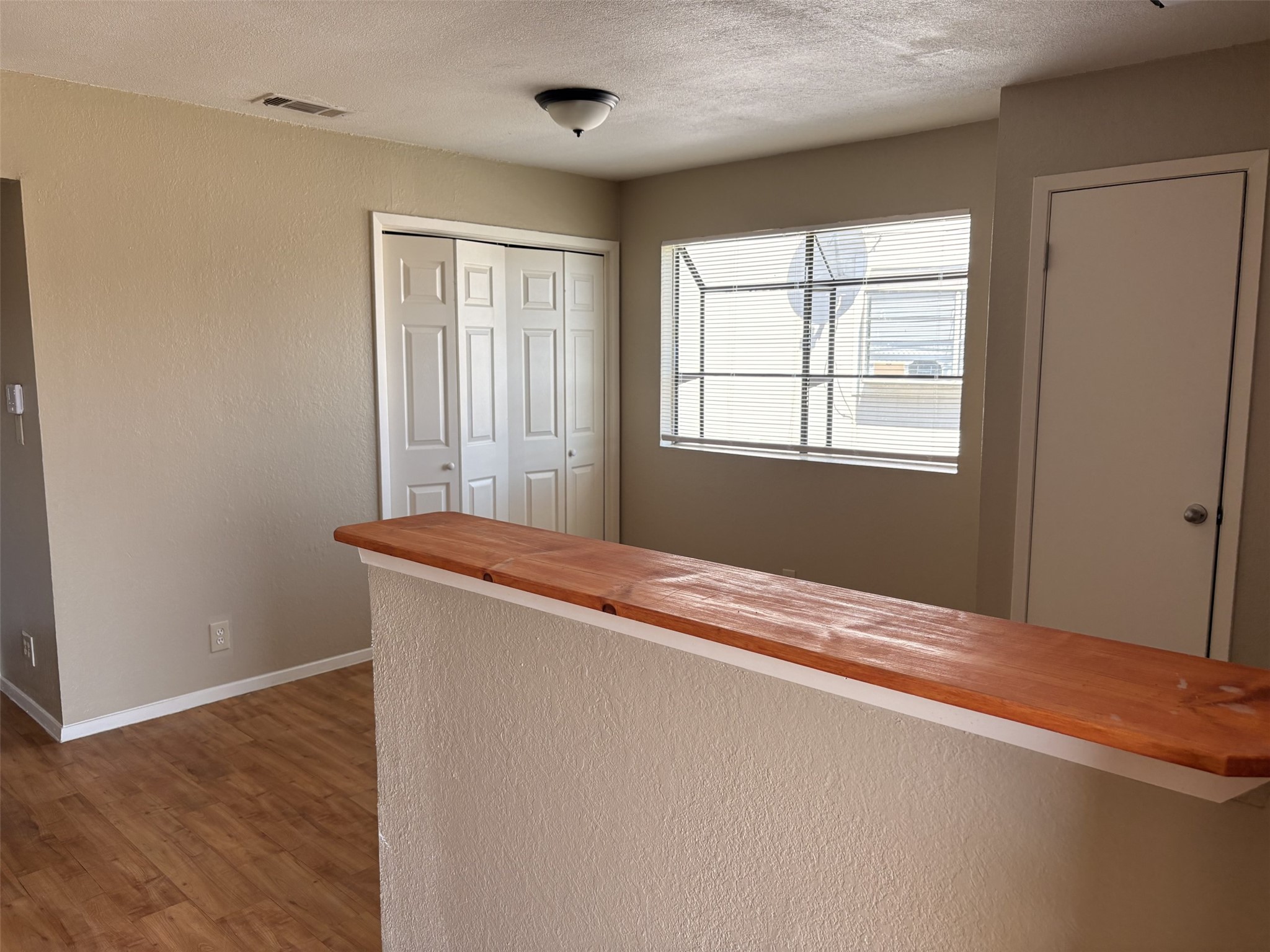 9902 Roxanna Drive, Unit D Austin, TX 78748 - Photo 2 of 19 Entry into unit / kitchen bar