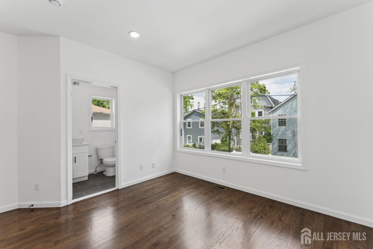 910 Bergen Street, Unit 1 Newark, NJ 07112 - Photo 7 of 14