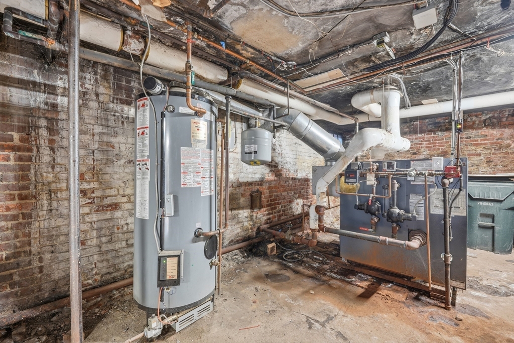 91 East Park Street Springfield, MA 01105 - Photo 11 of 12