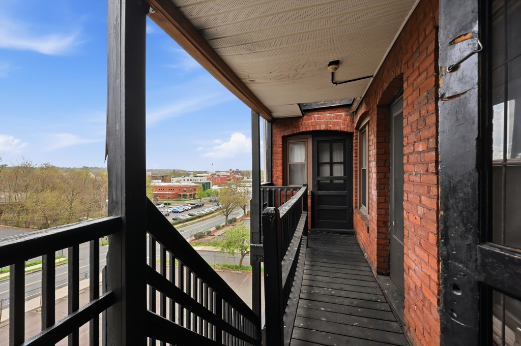 91 East Park Street Springfield, MA 01105 - Photo 4 of 12