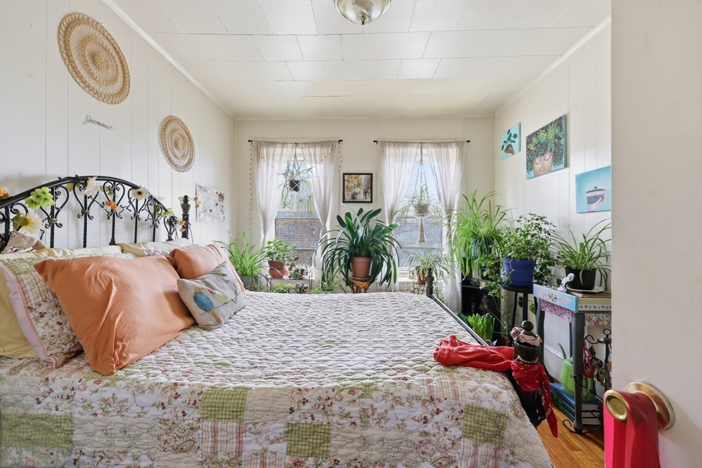 91 East Park Street Springfield, MA 01105 - Photo 6 of 12