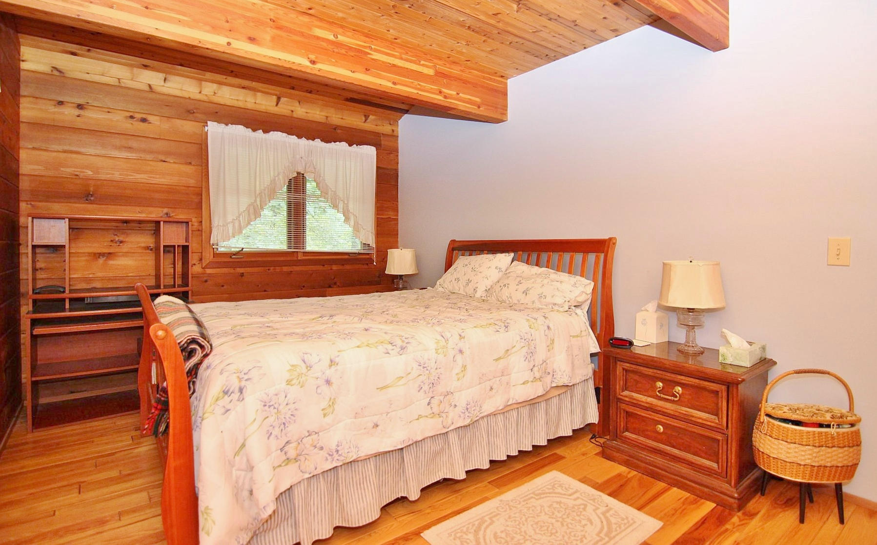 4925 Wade Road Roanoke, VA 24018 - Photo 22 of 58 img_9608
