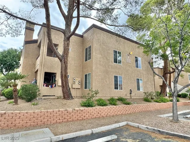 $1,650 | 9325 West Desert Inn Road, Unit 176, Las Vegas, NV 89117