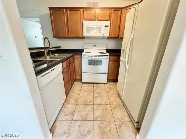 $1,650 | 9325 West Desert Inn Road, Unit 176, Las Vegas, NV 89117