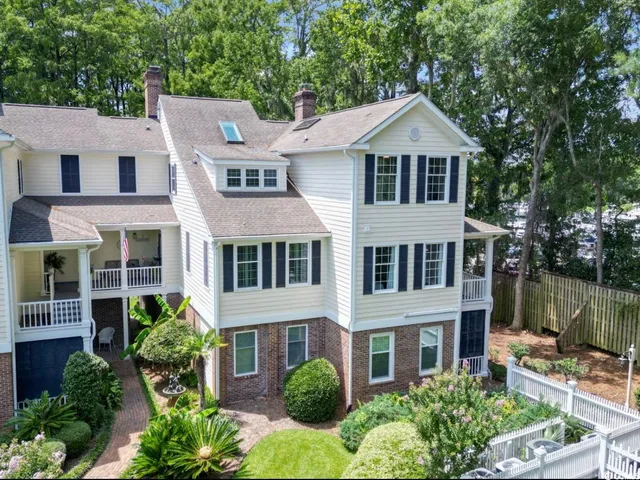 $449,500 | 1970 Governors Landing Road, Unit 201, Murrells Inlet, SC 29576