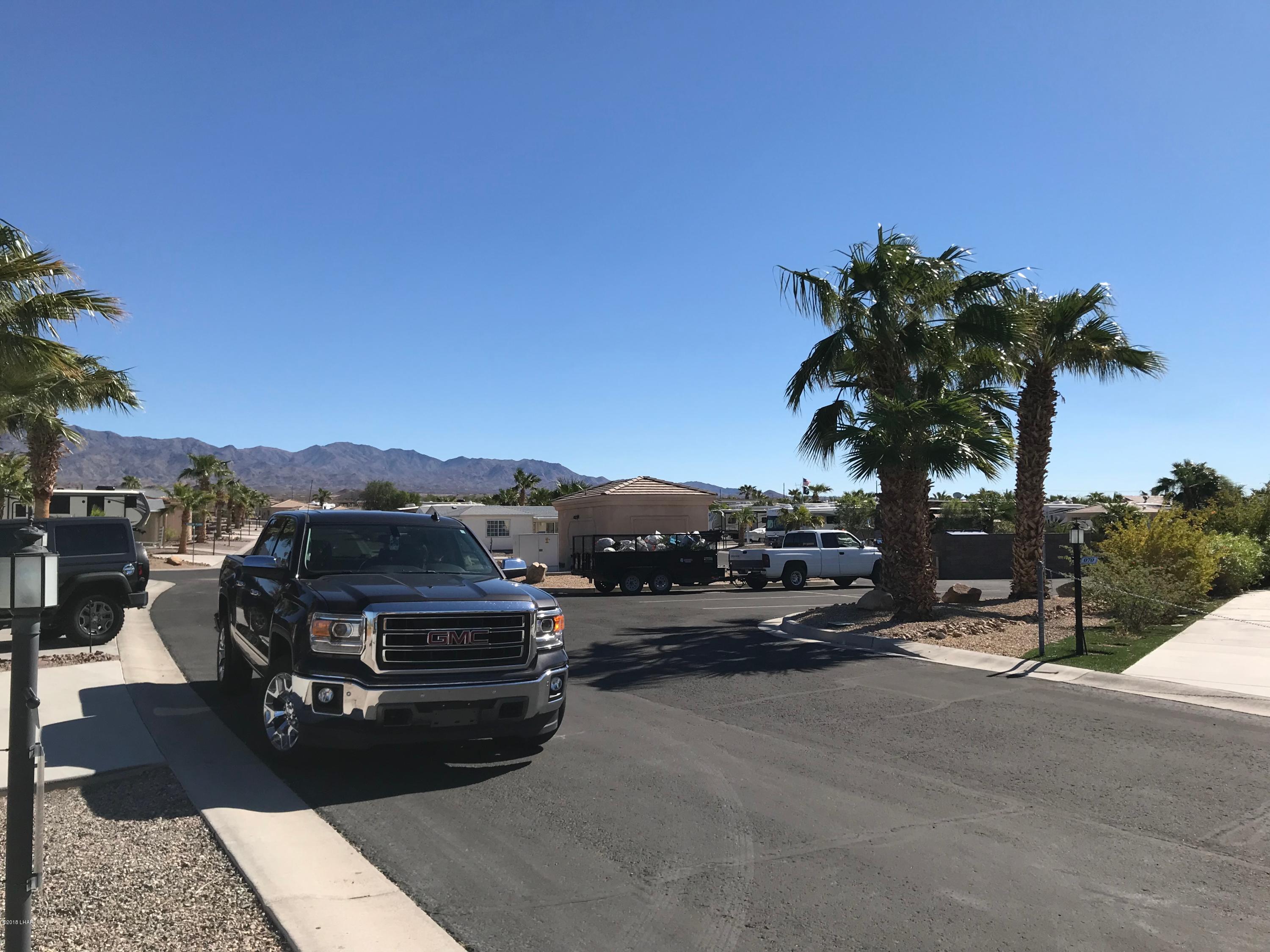 1905 Victoria Farms Road, Unit 34 Lake Havasu City, AZ 86404 - Photo 10 of 15 looking to the east in front