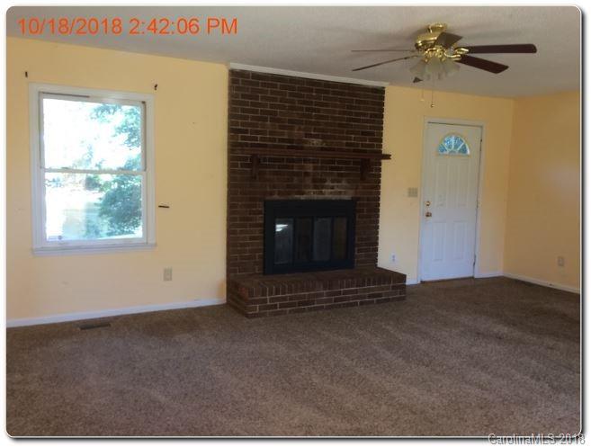 1300 Lester Road Clover, SC 29710 - Photo 2 of 5