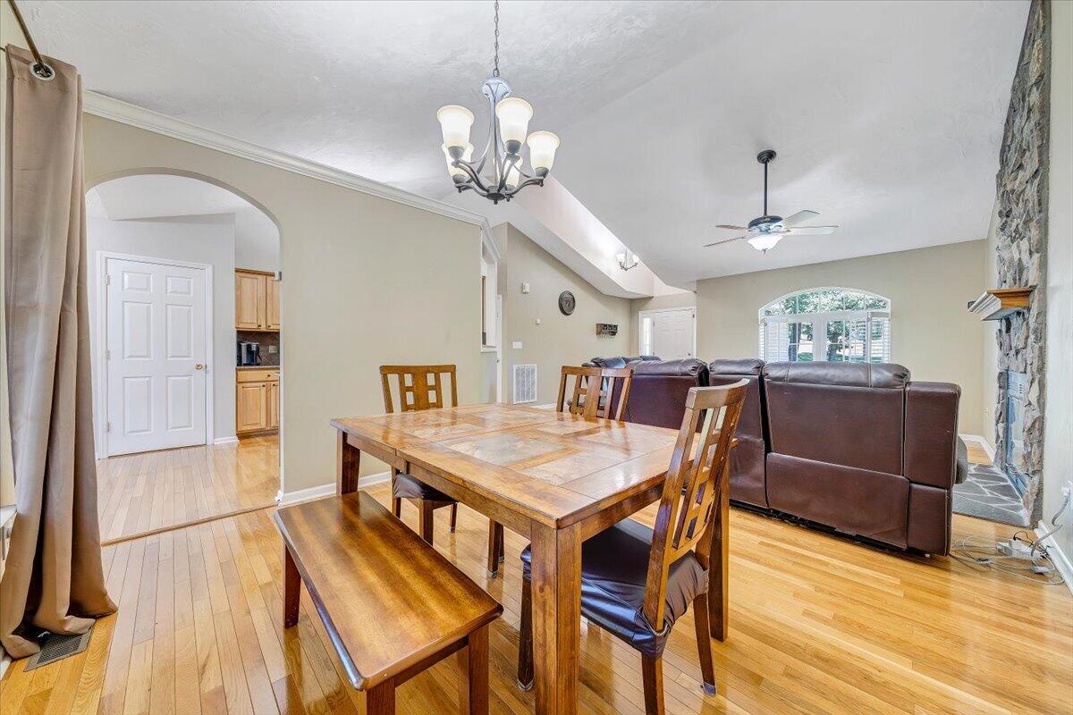 1425 Virginia Ridge Drive Hardy, VA 24101 - Photo 9 of 41 14-MIB09606