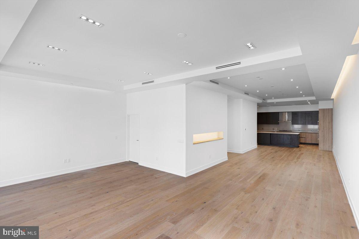 724 Chestnut Street, Unit 201 Philadelphia, PA 19106 - Photo 11 of 35