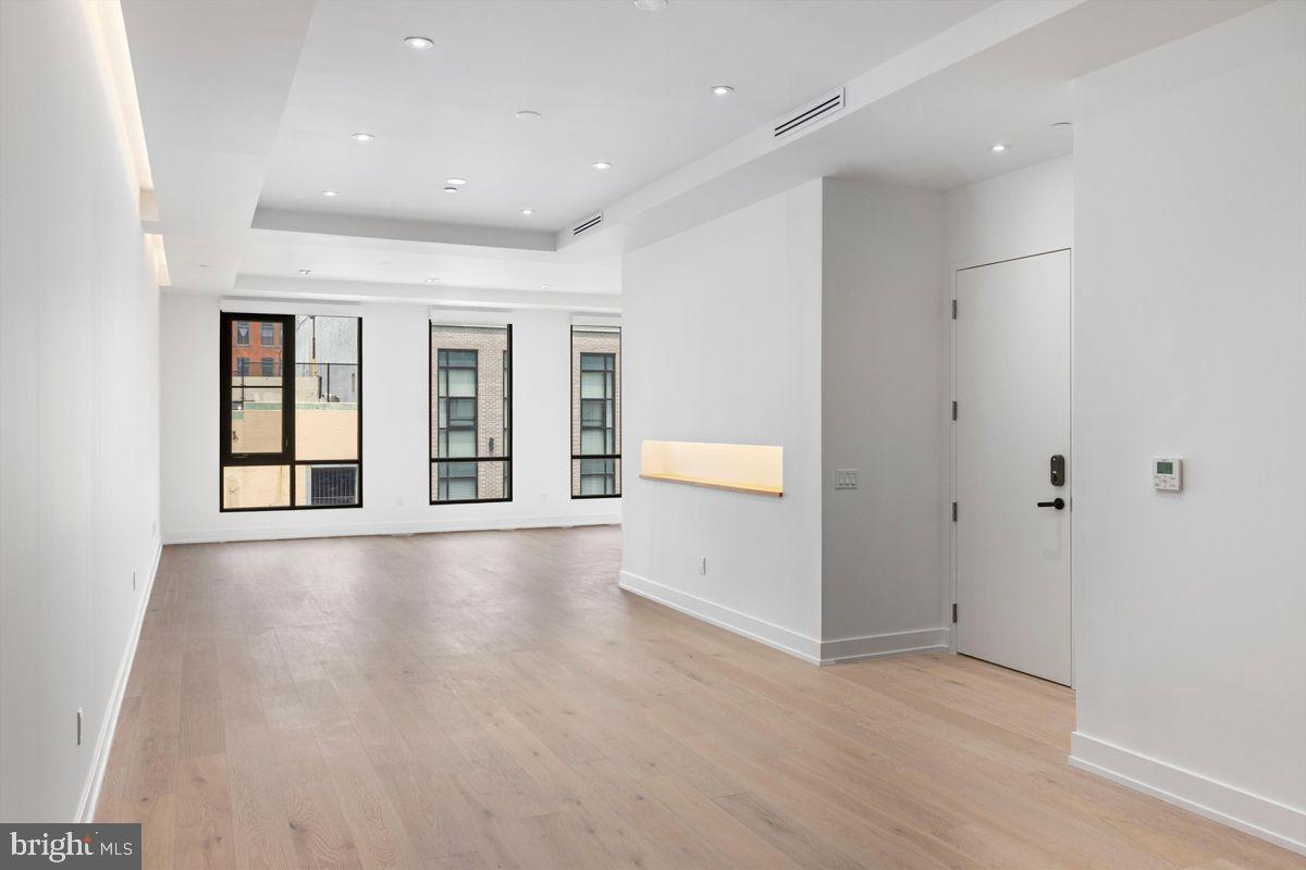 724 Chestnut Street, Unit 201 Philadelphia, PA 19106 - Photo 12 of 35