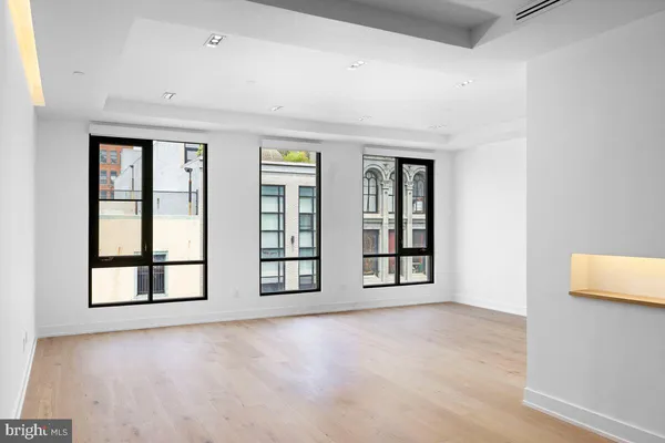$6,300 | 724 Chestnut Street, Unit 201, Philadelphia, PA 19106