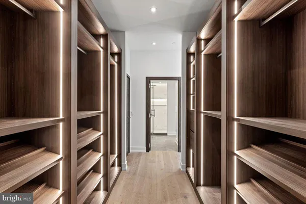 $6,300 | 724 Chestnut Street, Unit 201, Philadelphia, PA 19106