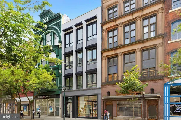 $6,300 | 724 Chestnut Street, Unit 201, Philadelphia, PA 19106