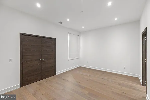 $6,300 | 724 Chestnut Street, Unit 201, Philadelphia, PA 19106