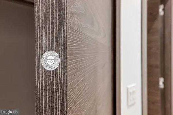 $6,300 | 724 Chestnut Street, Unit 201, Philadelphia, PA 19106