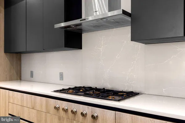 $6,300 | 724 Chestnut Street, Unit 201, Philadelphia, PA 19106