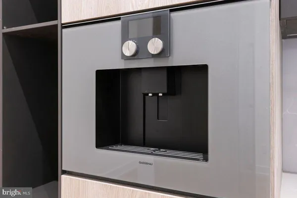 $6,300 | 724 Chestnut Street, Unit 201, Philadelphia, PA 19106