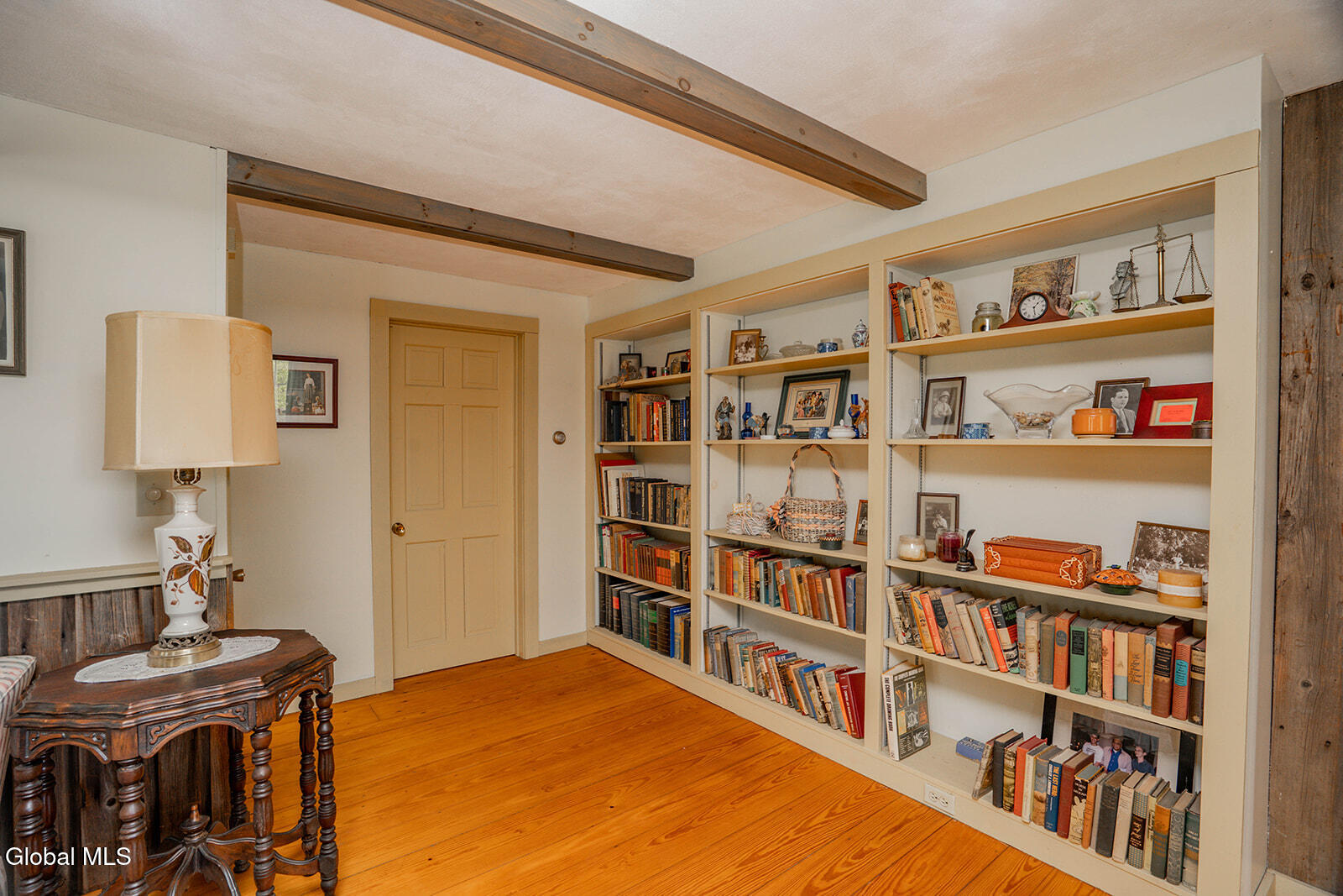 234 South Grimes Hill Road Hebron, NY 12832 - Photo 33 of 67 Built-ins Living Room