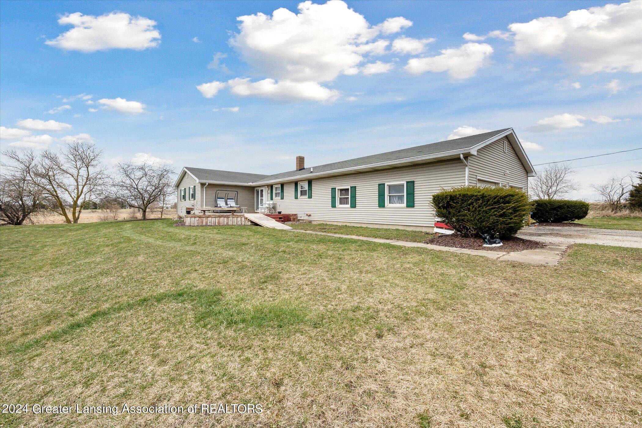 1810 West Jason Road Dewitt, MI 48820 - Photo 4 of 50 04-1810-W-Jason-Rd-DeWitt-MI-48820-Windo
