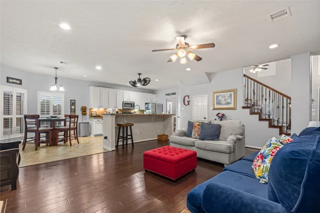 $599,000 | 2205 Lisa Lane, Deer Park, TX 77536