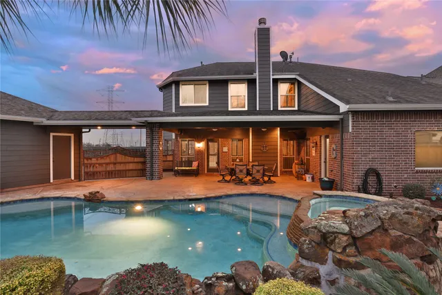 $599,000 | 2205 Lisa Lane, Deer Park, TX 77536