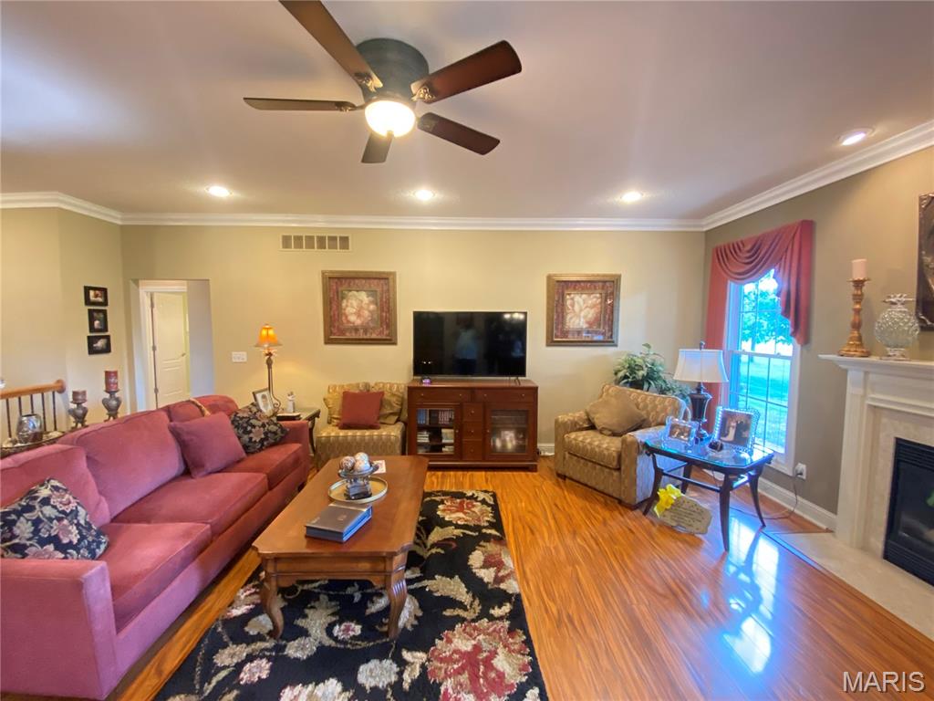 363 Old Collinsville Road Caseyville, IL 62232 - Photo 11 of 46