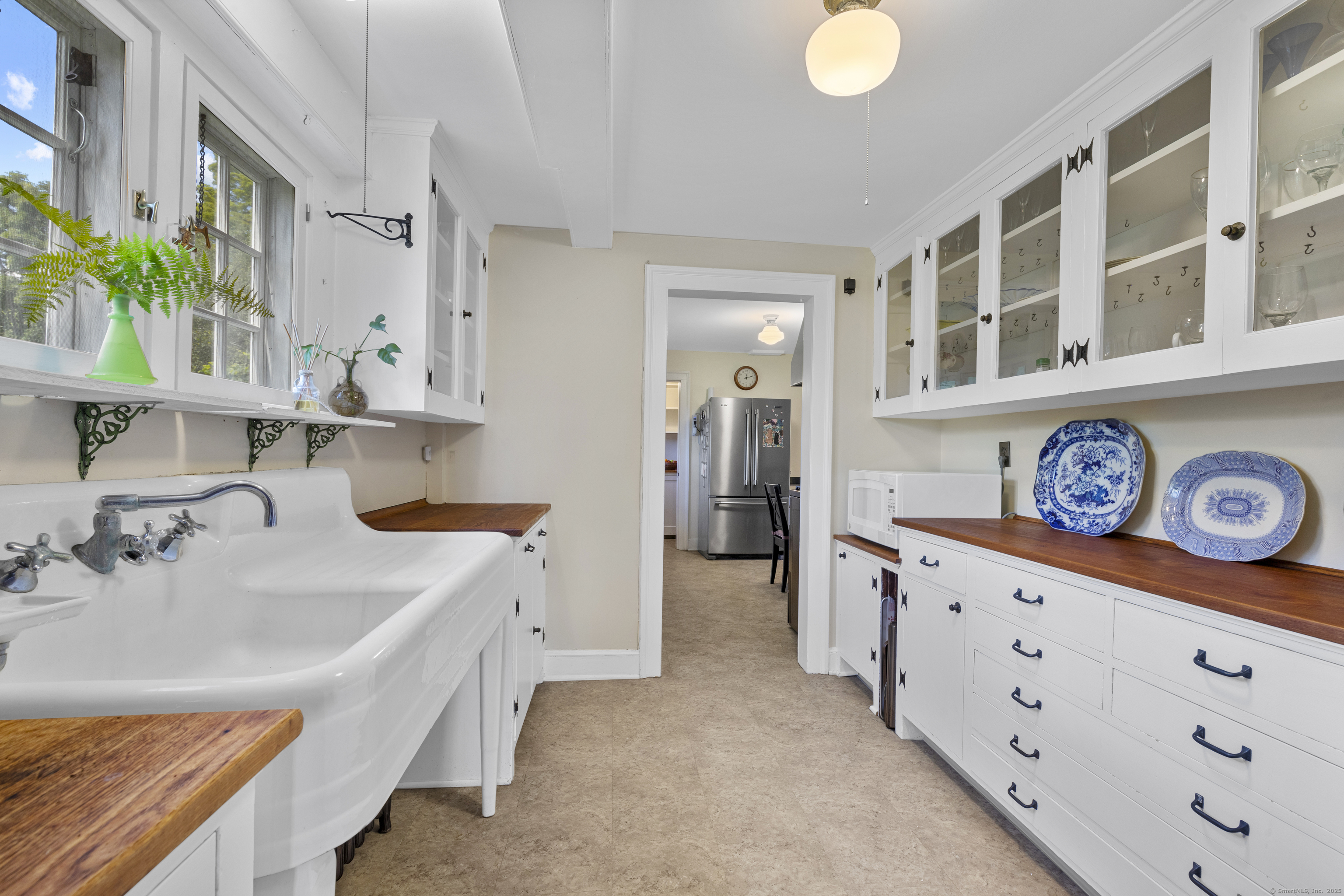 90 Duck Hole Road Guilford, CT 06437 - Photo 14 of 38