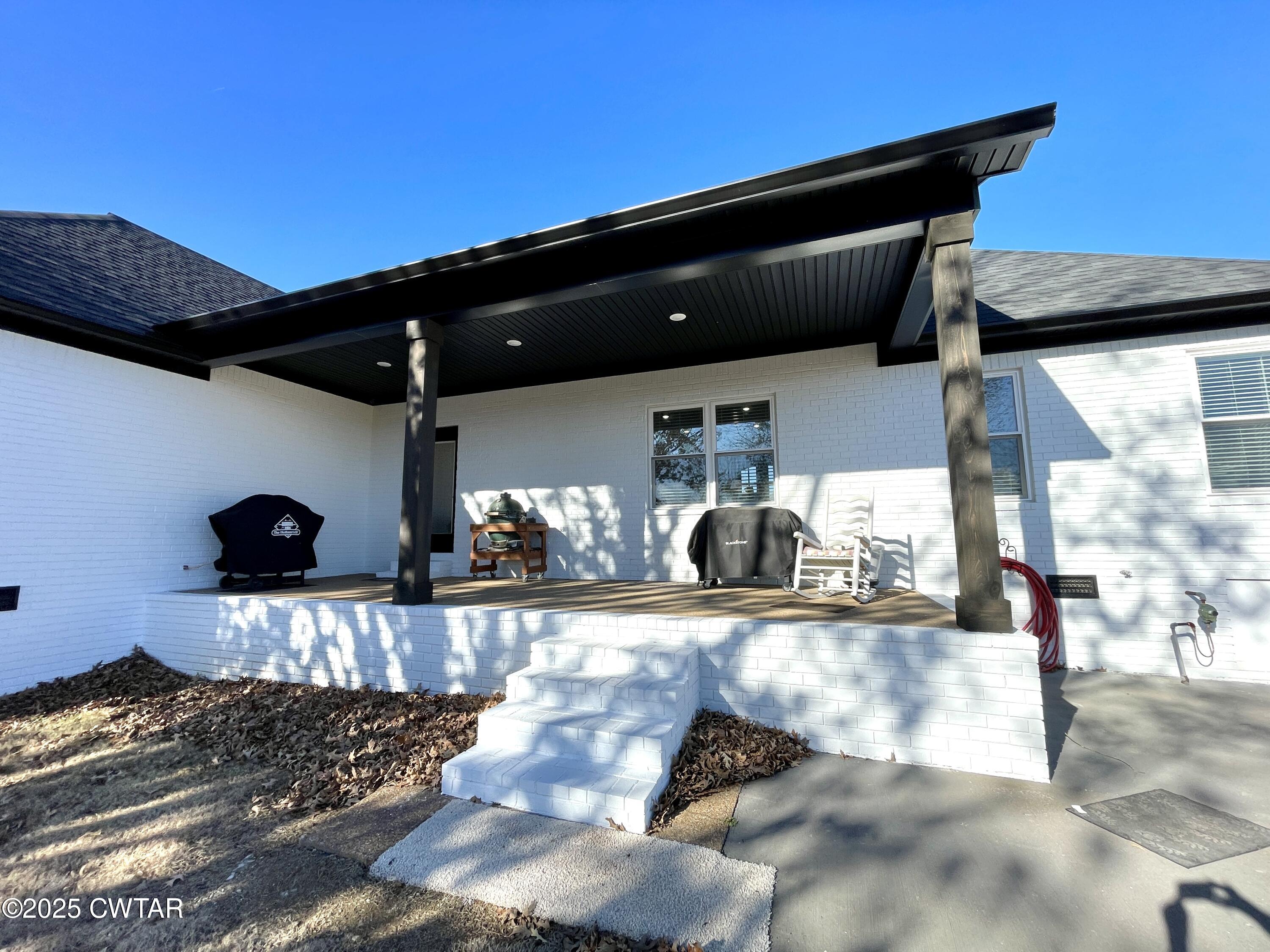 187 John Martin Road Bradford, TN 38316 - Photo 29 of 30 187 John Martin - Back porch