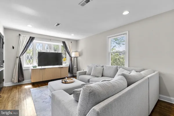 $400,000 | 402 Linda Avenue, Linthicum Heights, MD 21090