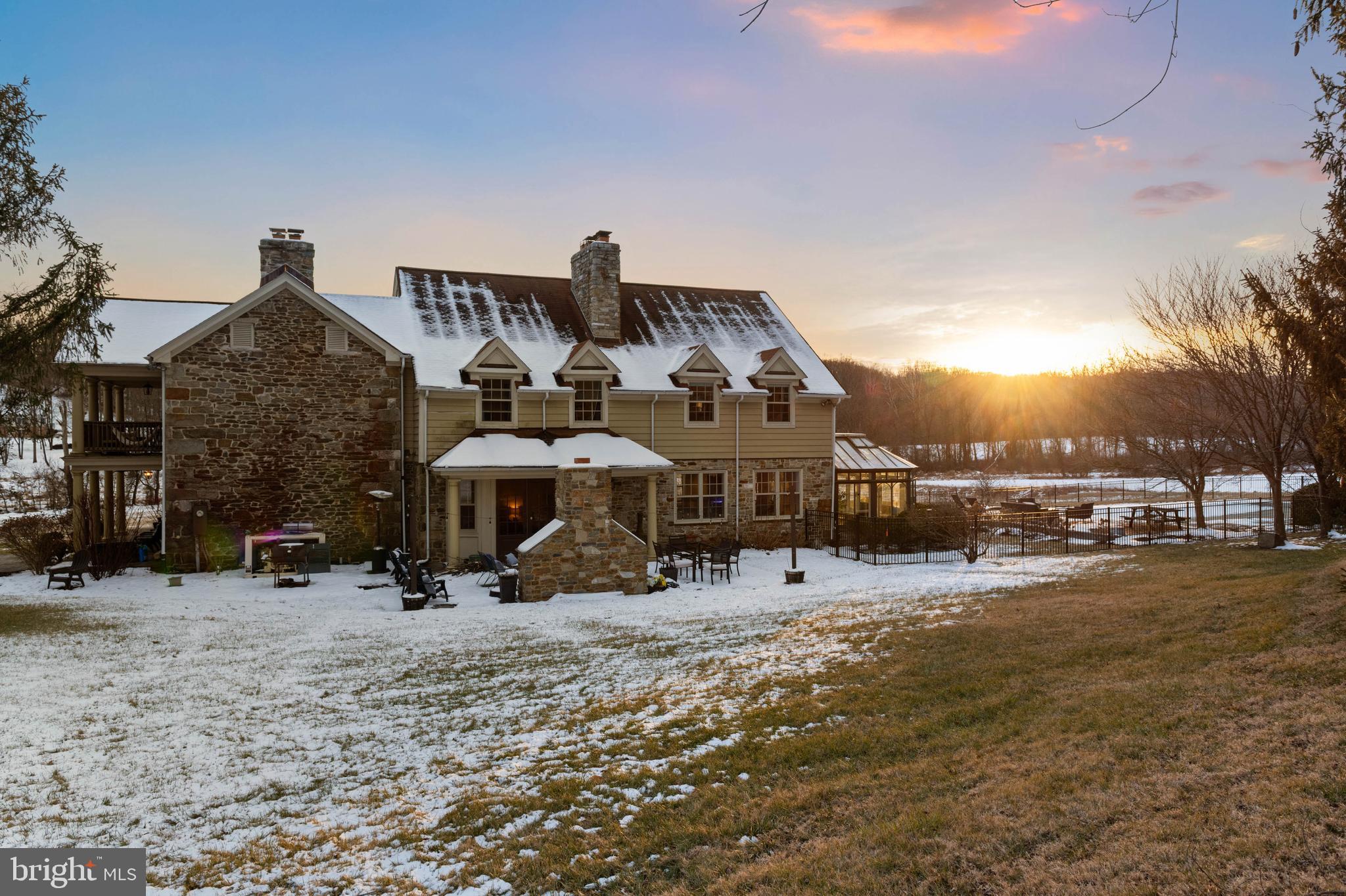 15314 Priceville Road Sparks Glencoe, MD 21152 - Photo 12 of 33 a view of a town with large trees