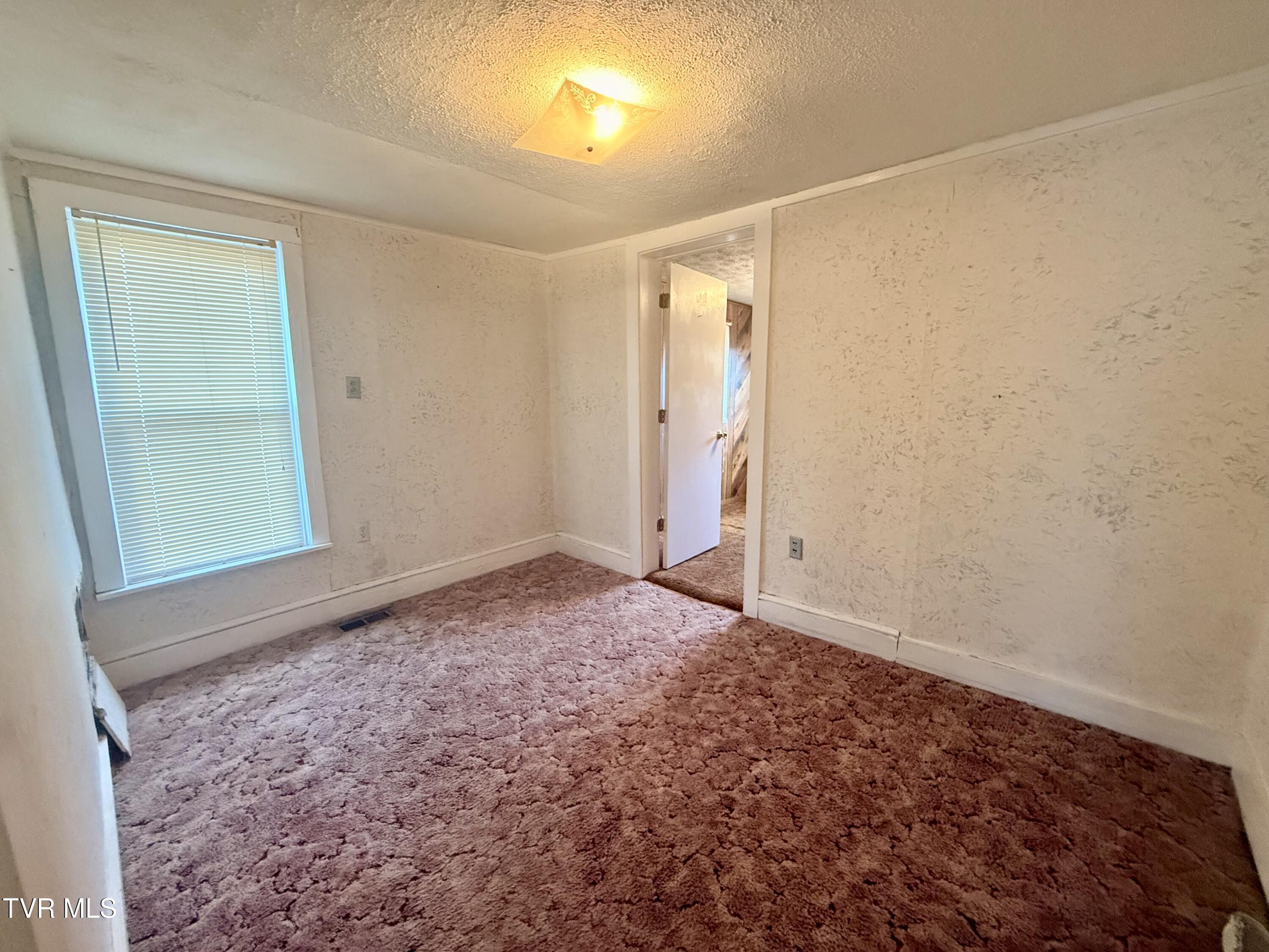 5821 Orebank Road Kingsport, TN 37664 - Photo 14 of 18 IMG_3396