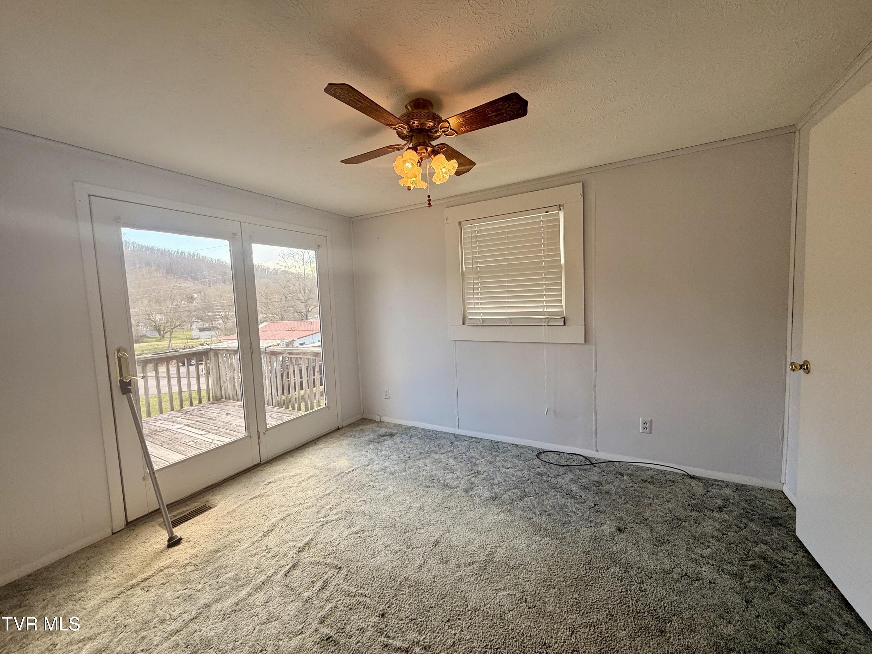 5821 Orebank Road Kingsport, TN 37664 - Photo 18 of 18 IMG_3400