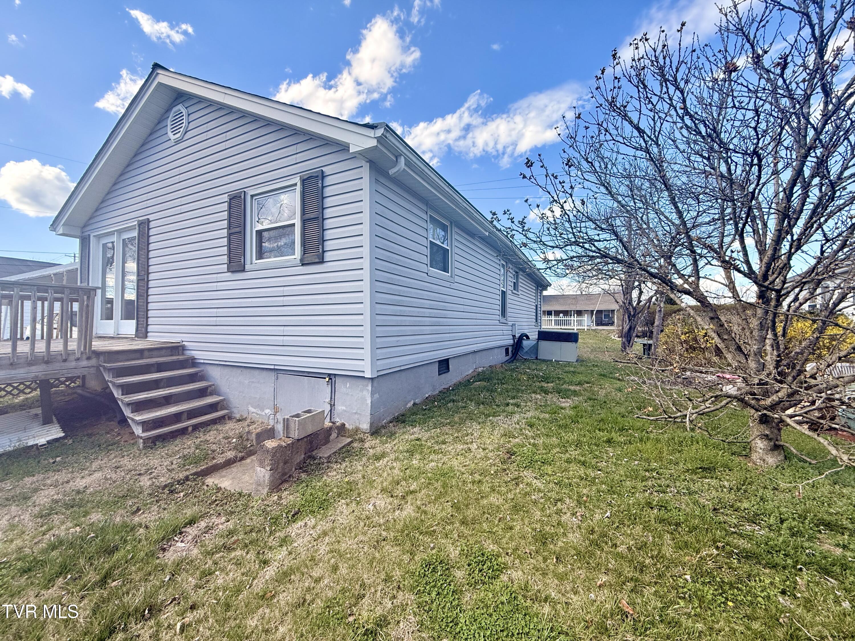 5821 Orebank Road Kingsport, TN 37664 - Photo 6 of 18 IMG_3388