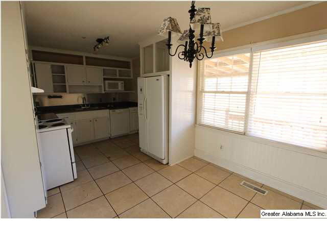 1733 Brewster Road Birmingham, AL 35235 - Photo 2 of 9