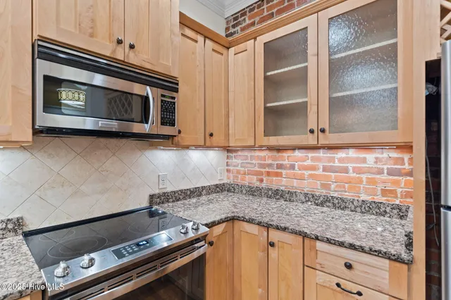 $319,000 | 304 North Front Street, Unit F, Wilmington, NC 28401