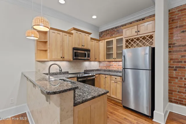 $319,000 | 304 North Front Street, Unit F, Wilmington, NC 28401