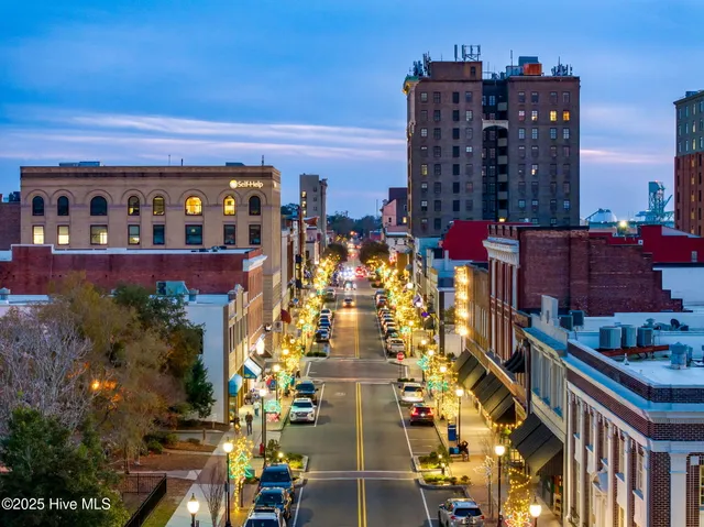 $319,000 | 304 North Front Street, Unit F, Wilmington, NC 28401