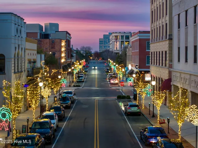 $319,000 | 304 North Front Street, Unit F, Wilmington, NC 28401