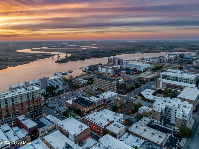 $319,000 | 304 North Front Street, Unit F, Wilmington, NC 28401