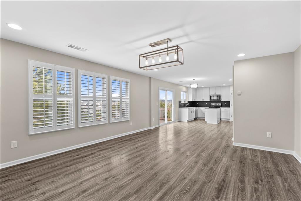 1478 Willow Grove Road Sugar Hill, GA 30518 - Photo 3 of 35