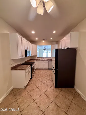 $2,400 | 5606 West St Anne Avenue, Laveen, AZ 85339