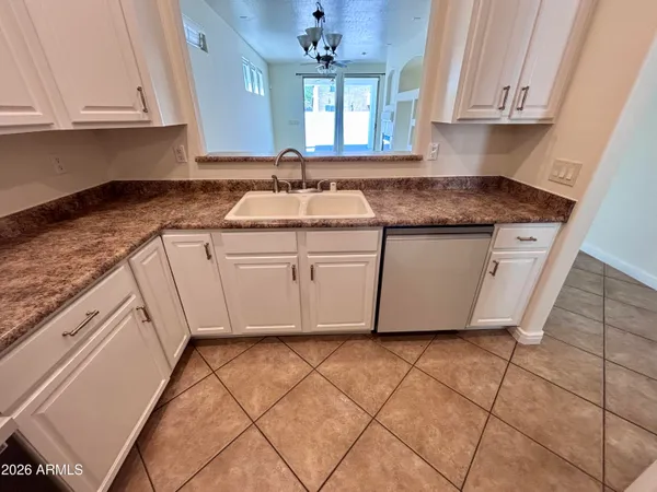 $2,400 | 5606 West St Anne Avenue, Laveen, AZ 85339