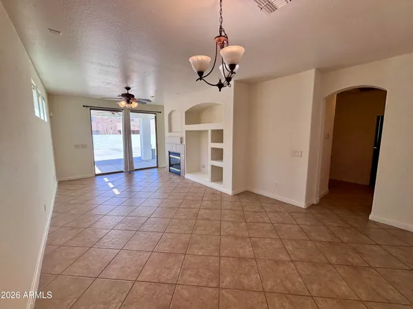 $2,400 | 5606 West St Anne Avenue, Laveen, AZ 85339