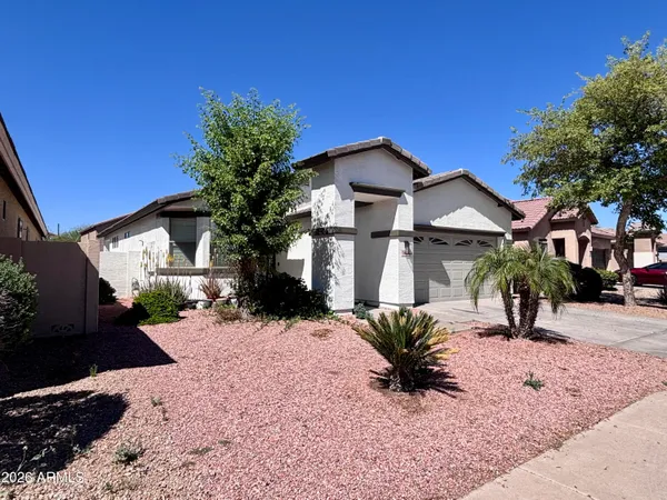 $2,400 | 5606 West St Anne Avenue, Laveen, AZ 85339