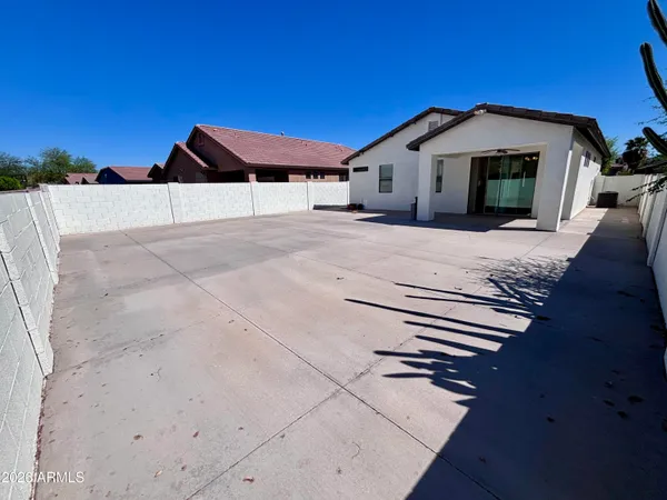 $2,400 | 5606 West St Anne Avenue, Laveen, AZ 85339