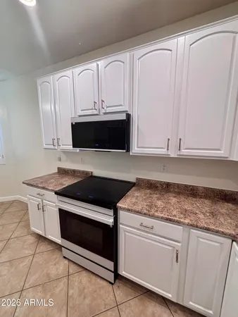 $2,400 | 5606 West St Anne Avenue, Laveen, AZ 85339