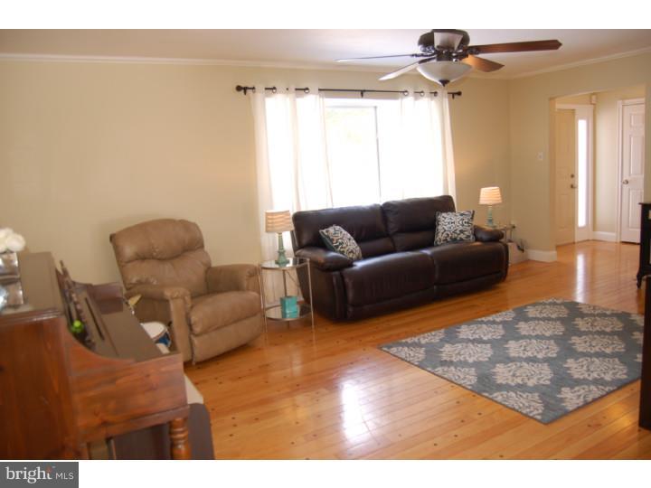 1542 Snell Road Pottstown, PA 19464 - Photo 6 of 25 Gallery Image 6