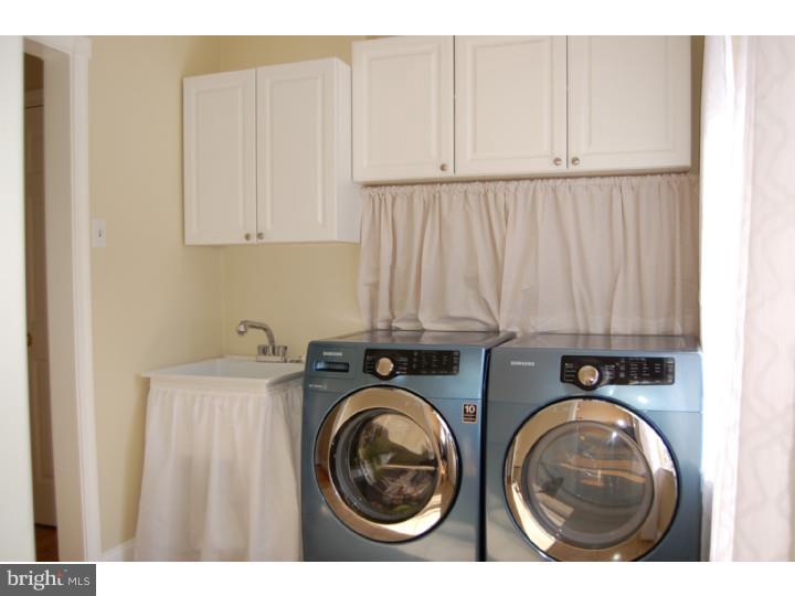 1542 Snell Road Pottstown, PA 19464 - Photo 7 of 25 Gallery Image 7
