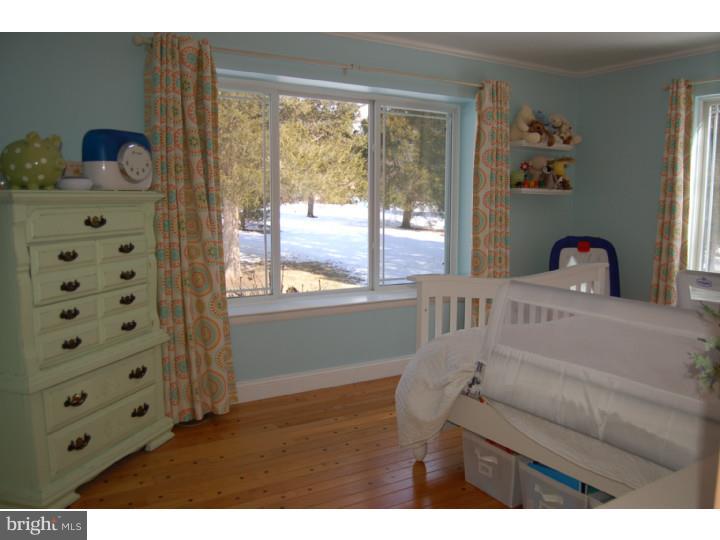 1542 Snell Road Pottstown, PA 19464 - Photo 8 of 25 Gallery Image 8