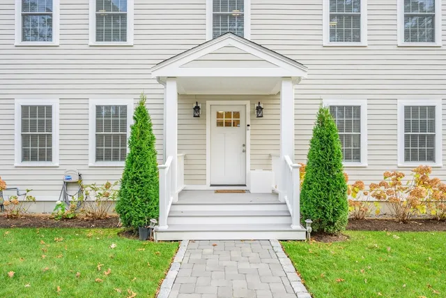 $1,290,000 | 41 Dromoland Lane, Barnstable, MA 02630
